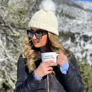 Meet your Posher, Karol